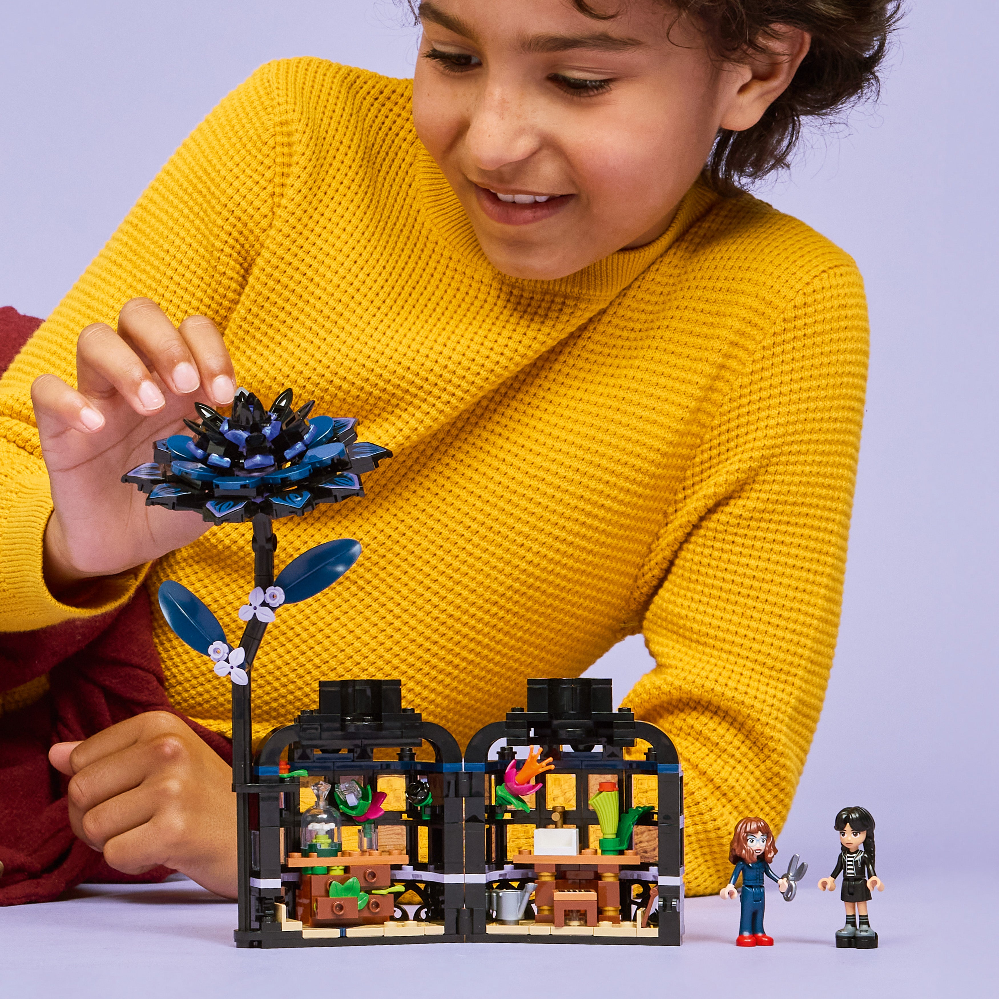 LEGO® Wednesday Black Dahlia Flower Faux Plant Decor – Toy Kingdom