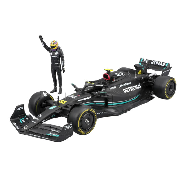 1/24 Mercedes AMG F1 W14 With Driver Figure - #44 Lewis Hamilton