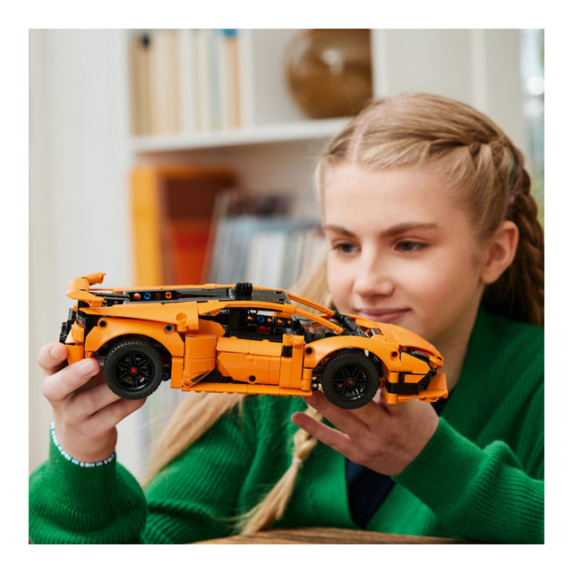 LEGO® Technic Lamborghini Huracán Tecnica Orange 42196