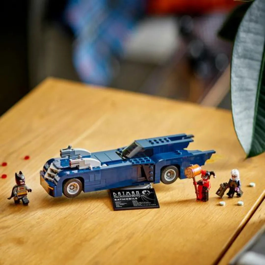 LEGO® DC Batman™: Batman™ with the Batmobile™ vs. Harley Quinn