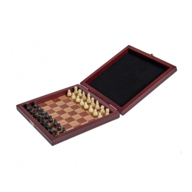 Deluxe Magnetic Chess In Wooden Box